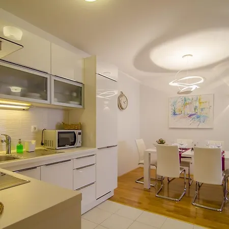 Apartment Harmony